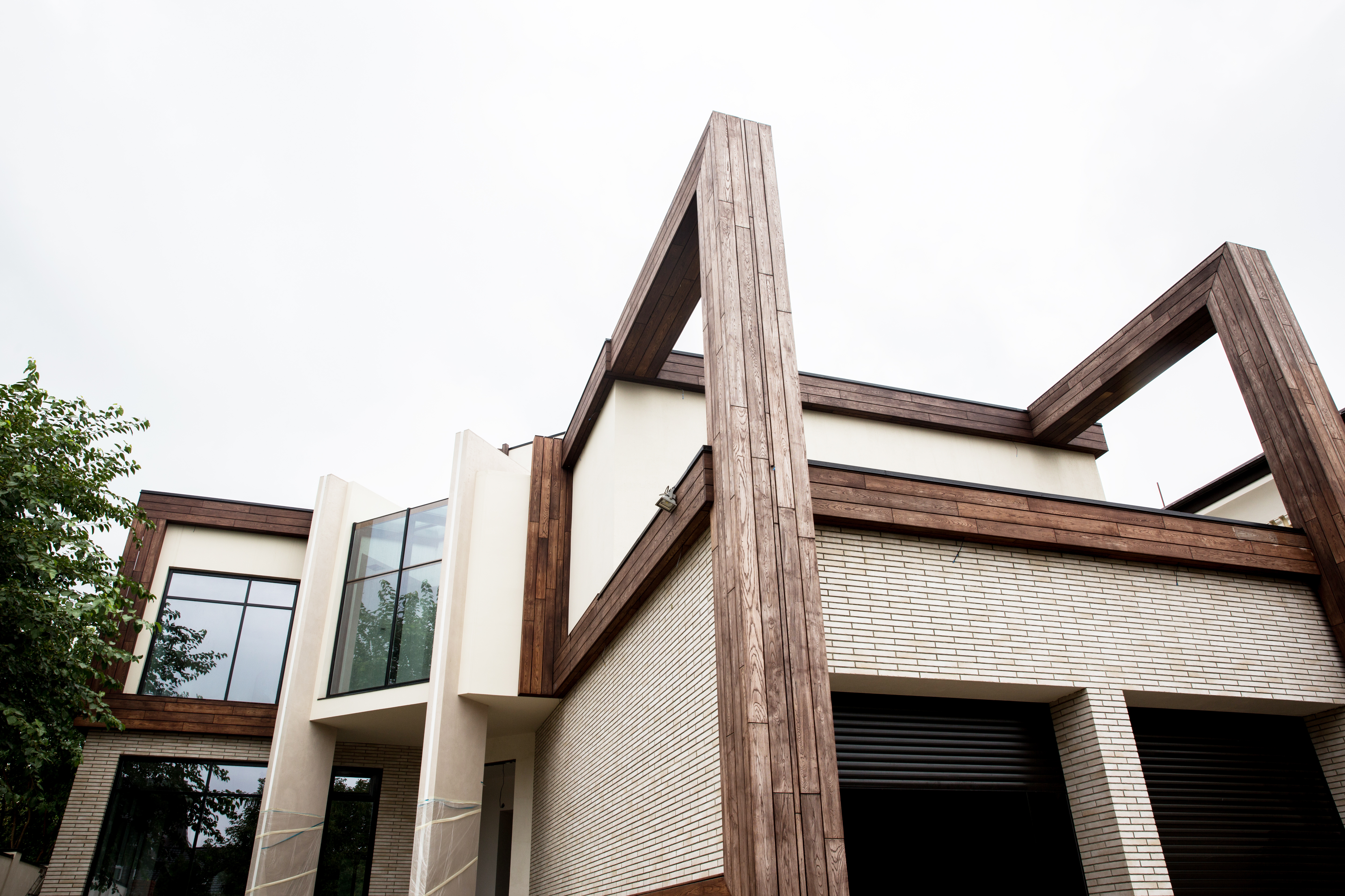 Клинкерная фасадная плитка облицовочная под кирпич Stroeher (Штроер) Glanzstueck Glanzstueck № 4 рельефная, 440*52*14 мм