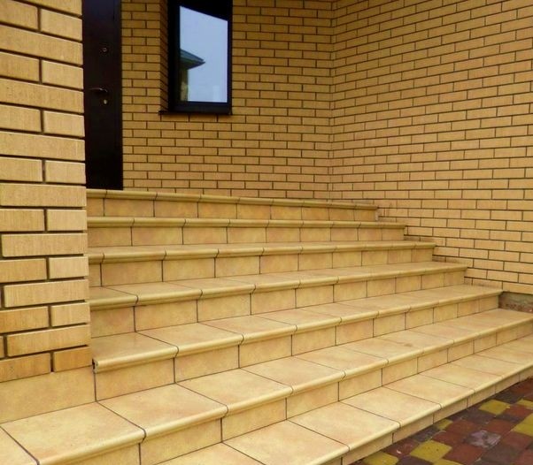 Клинкерная Плитка напольная противоскользящая Stroeher KERAPLATTE ROCCIA 834 giallo 240*240*10 мм