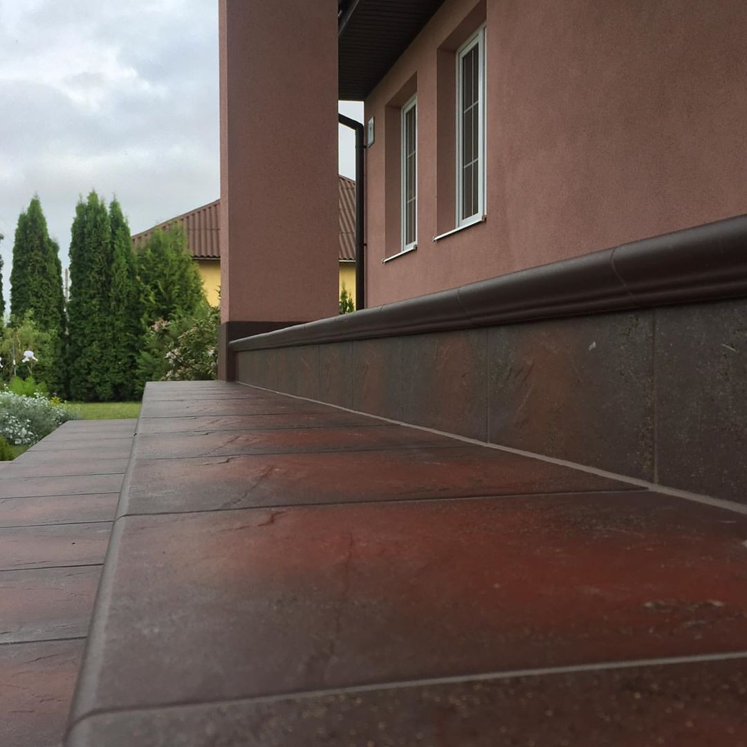 Клинкерная ступень флорентинер Semir Rosa противоскользящая с капиносом, красный 330x300x11 мм