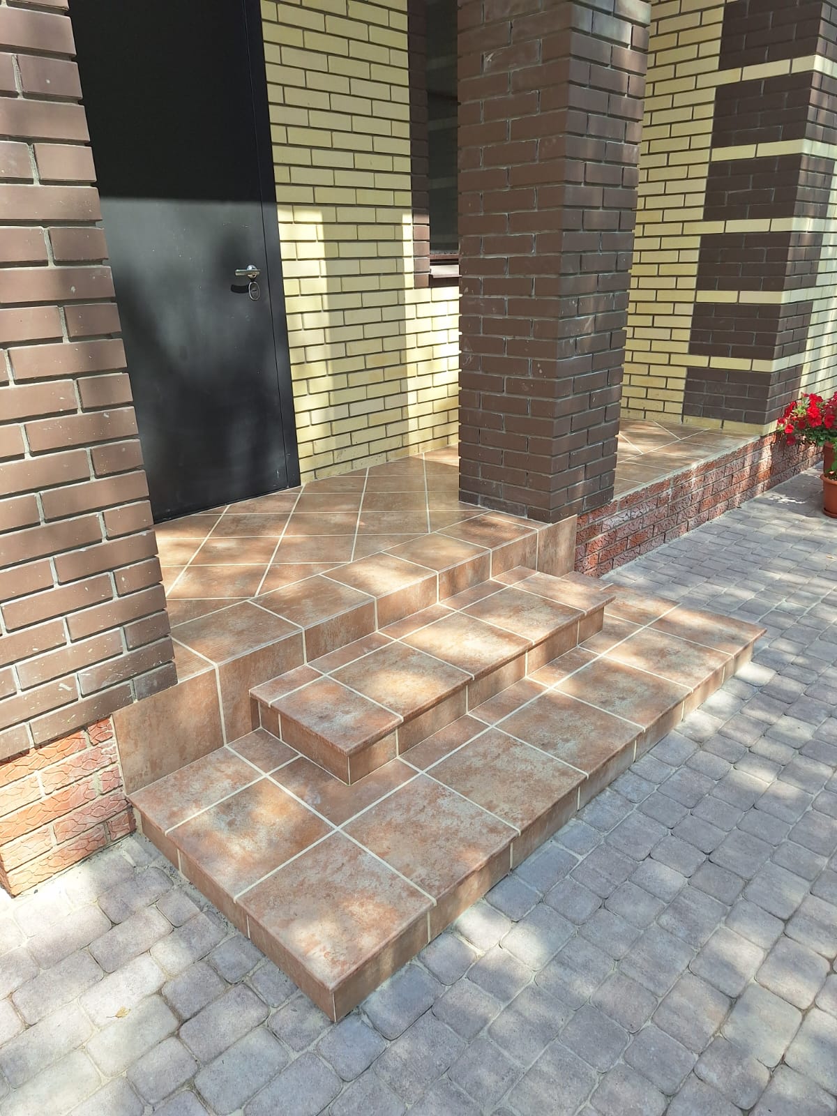 Клинкерная ступень флорентинер Ilario Ochra противоскользящая с капиносом, охровый 330x300x11 мм