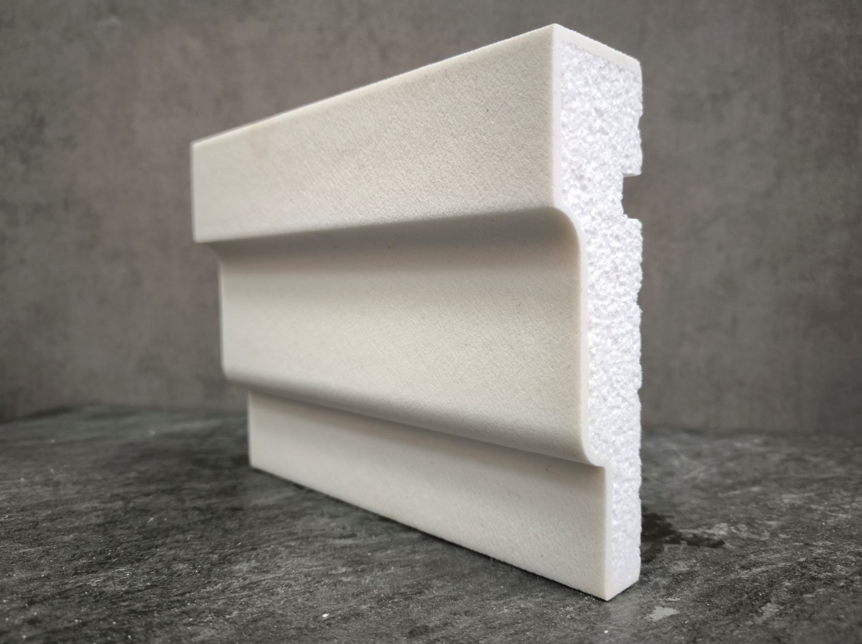 Молдинг для фасада - лепнина, декор из пенополистирола МВ-155/2 (МС-129) 155*45*2000 мм