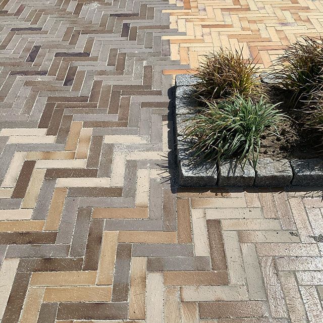 Надёжная брусчатка из клинкера для частных и общественных пространств