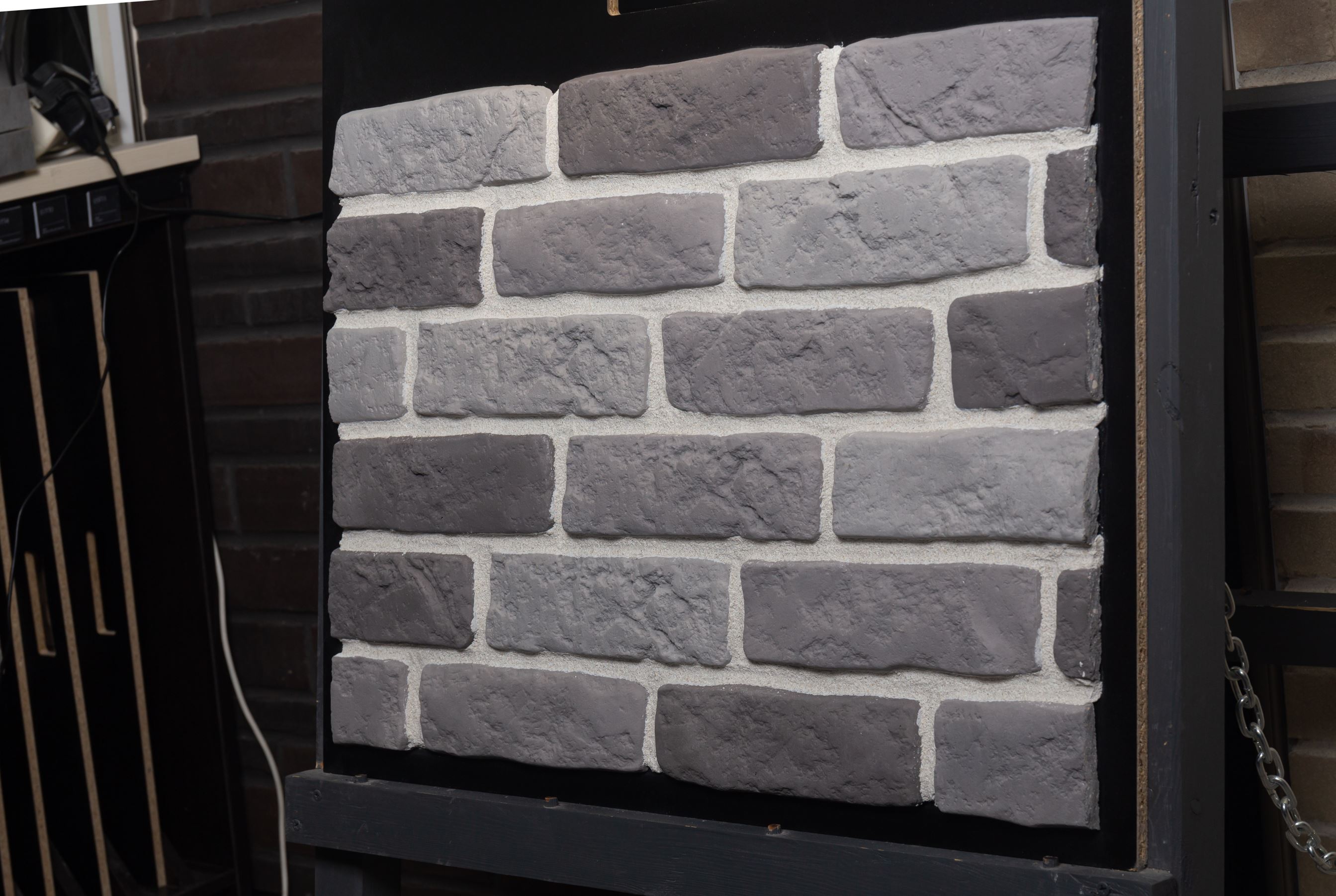 4 Версальский кирпич 210х67х14 мм, декоративный камень для фасада и интерьера Petra