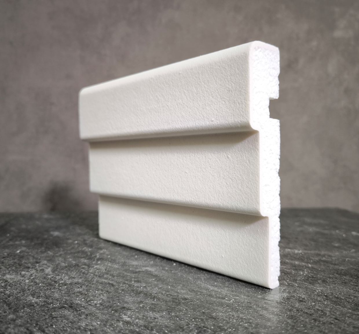 Молдинг для фасада - лепнина, декор из пенополистирола МВ-145/1 (МС-122) 145*30*2000 мм