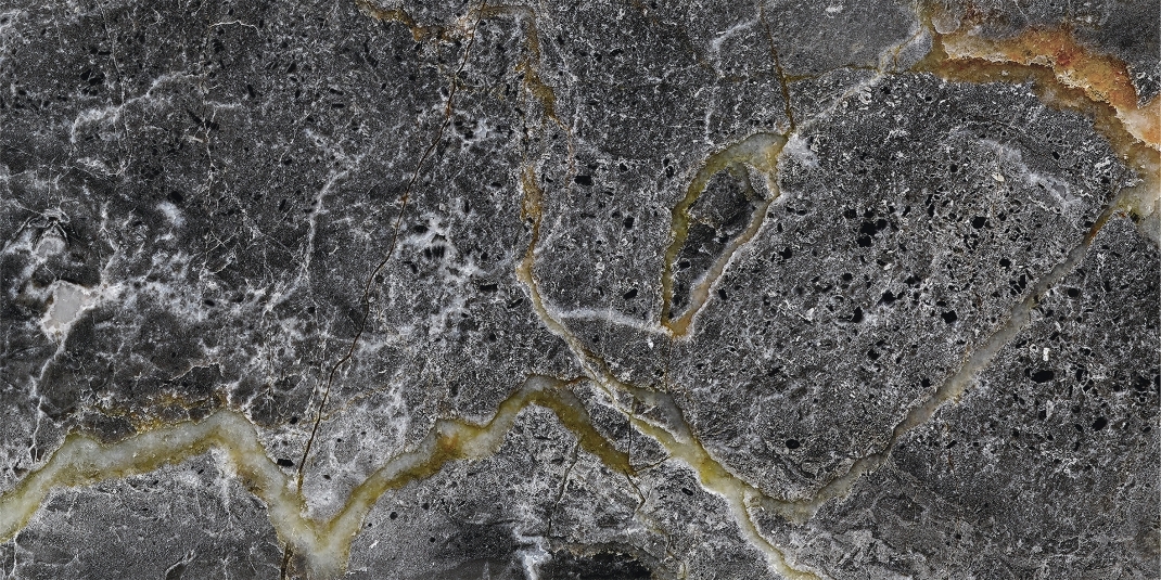 Marble Sahara Noir (тёмный мрамор с золотистыми прожилками)— гибкий камень 3000×1200 мм