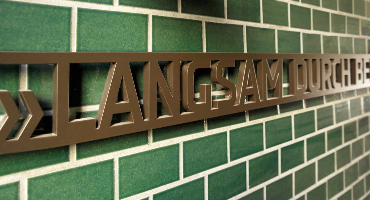 Глазурованная клинкерная фасадная плитка облицовочная под кирпич Зеленая, 240*71*10 мм