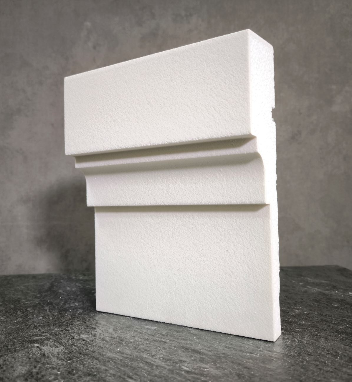 Молдинг для фасада - лепнина, декор из пенополистирола МВ-255/1 (МС-143) 255*65*2000 мм