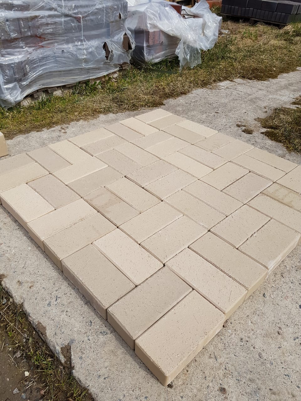 Тротуарная плитка / брусчатка Клинкерная ABC Crème Weiss (Креме Веисс) 200*100*52 мм