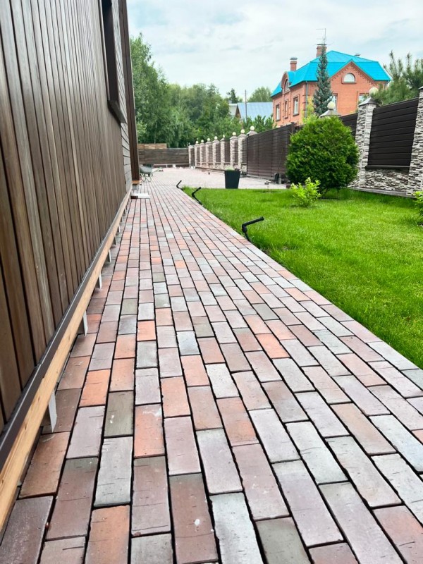 Мюнхен флэш, серая ригельная тротуарная плитка/брусчатка клинкерная 250*80*52 мм, пятый элемент