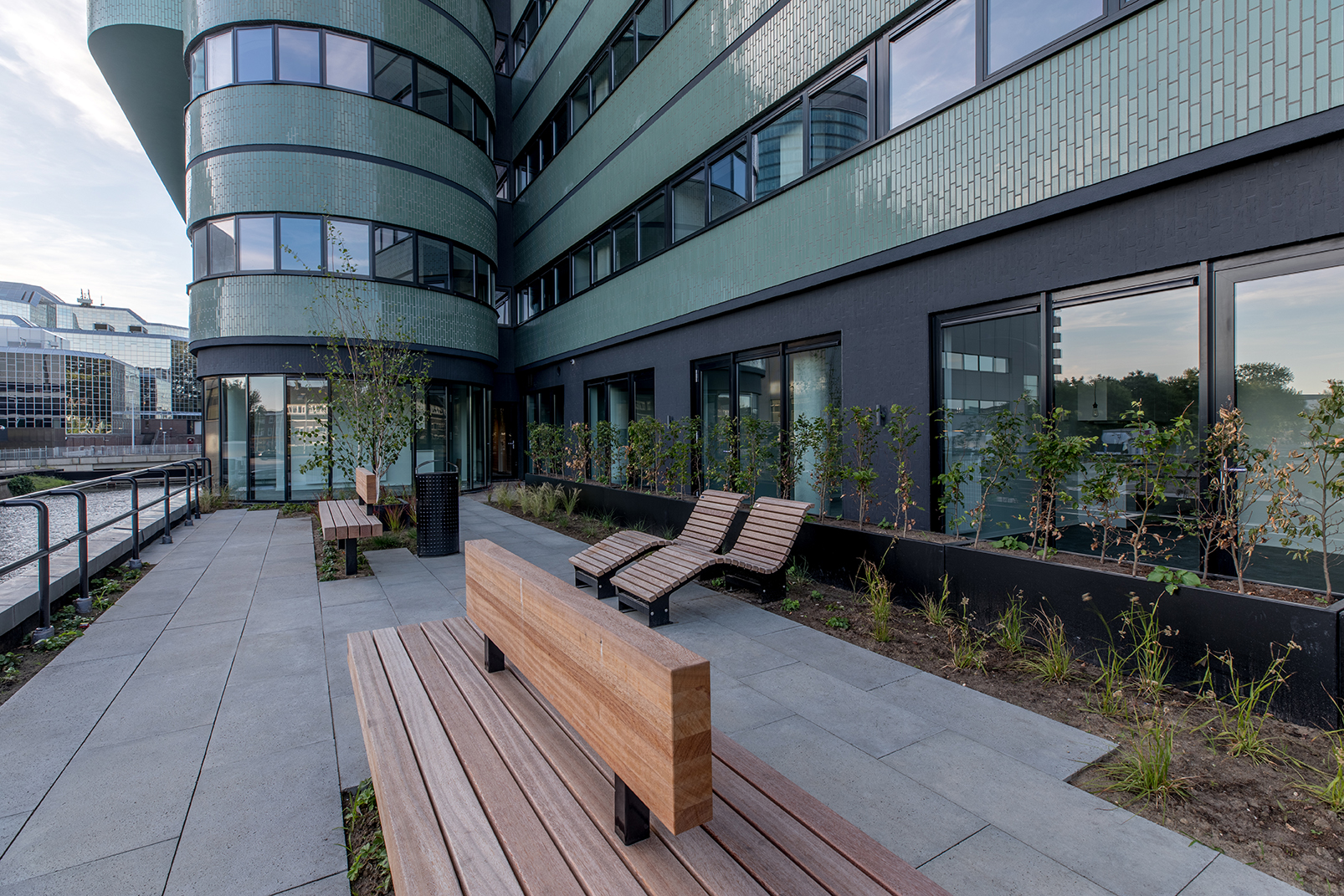 №16 Глазурованная Фасадная плитка Клинкерная облицовочная под кирпич 283х84х13,5 мм цвет бирюзовый RAL