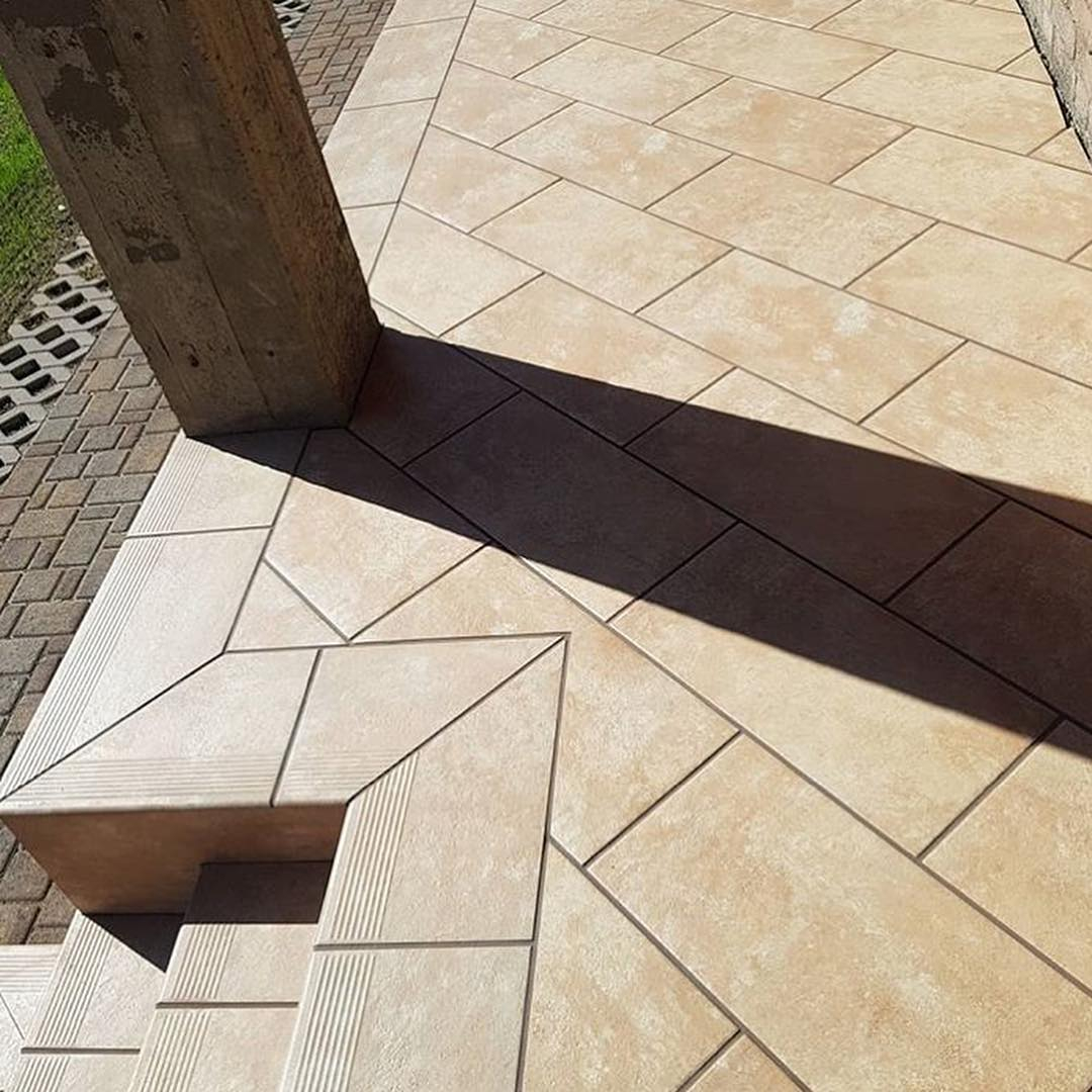 Клинкерная ступень флорентинер Ilario Beige противоскользящая с капиносом, бежевый 330x300x11 мм