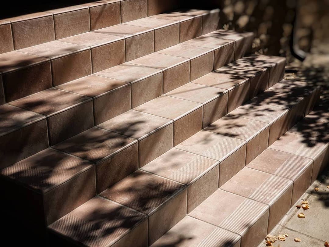 Ilario Beige клинкерная ступень с насечками противоскользящая 300x300x11 мм