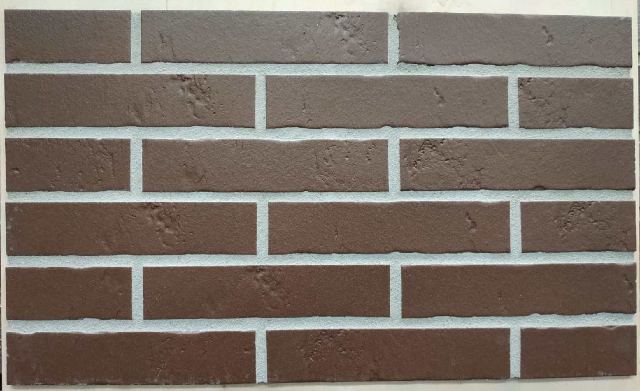 ABC Schieferstruktur Braun, 240*52*7 мм Клинкерная фасадная плитка облицовочная под кирпич Коричневый шоколад.