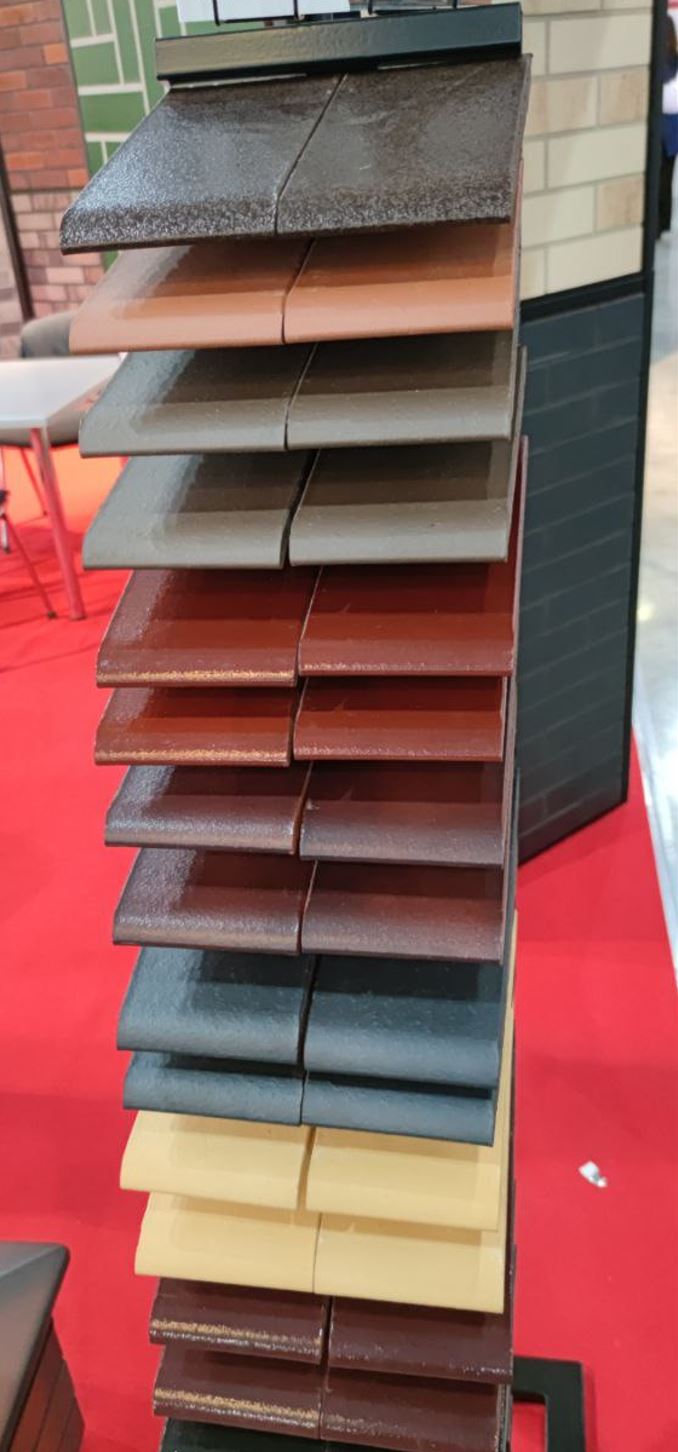 150*120*15 мм ОК15-01 рубиновый красный, Клинкерный подоконник, отлив - фасад дома klinker