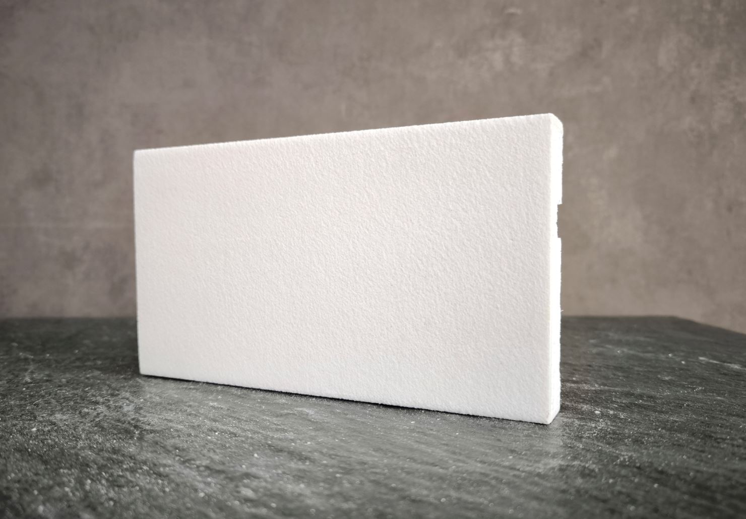 Молдинг для фасада - лепнина, декор из пенополистирола МВ-110/1 (МС-144) 110*25*2000 мм