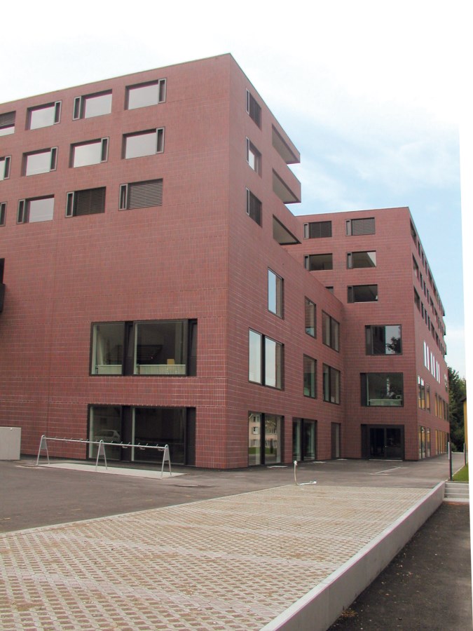 Клинкерная фасадная плитка облицовочная под кирпич Stroeher (Штроер) Keravette Chromatic 215 patrizienrot гладкая NF11, 240*71*11 мм