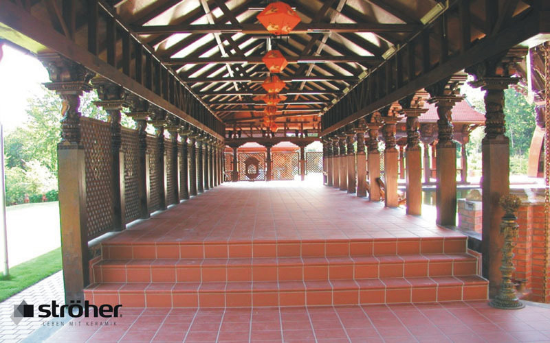 Плитка напольная противоскользящая Клинкерная Stroeher KERAPLATTE TERRA 215 patrician red 294*294*12 мм