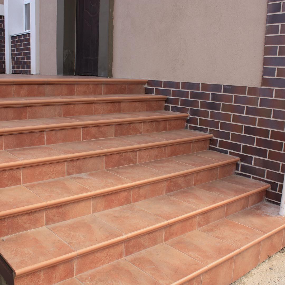 Клинкерная Ступень лофт Угловая противоскользящая плитка Stroeher KERAPLATTE AERA X 755 camaro 340*340*35*11 мм