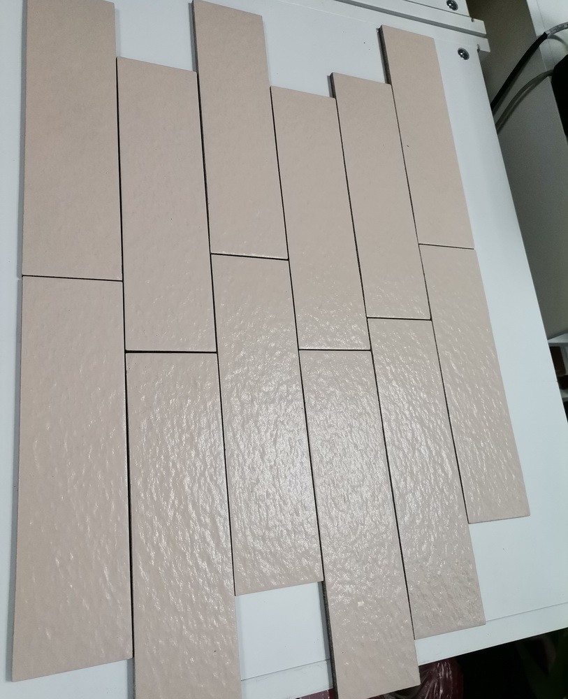 Амстердам-7 рельефная, белая клинкерная фасадная плитка под кирпич 245*65*7 мм, керамин