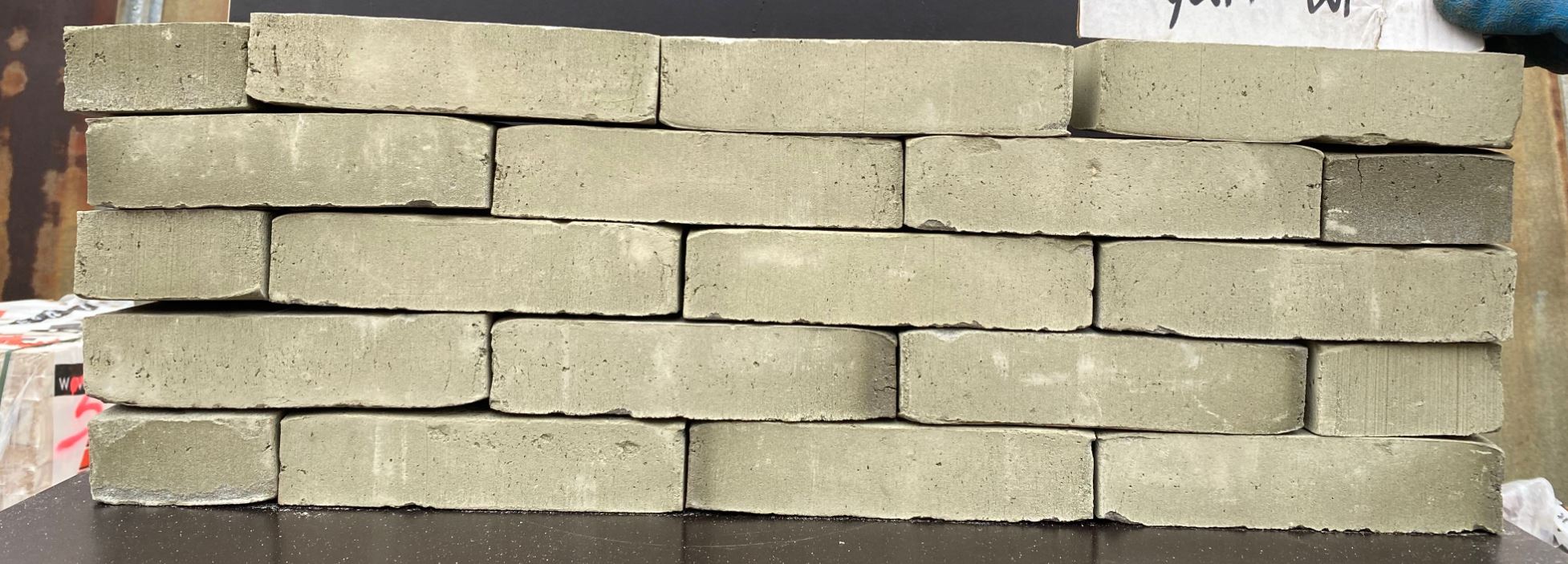 WYATT (KALAHARI) WF 215х102х51 мм, Кирпич ручной формовки Engels baksteen