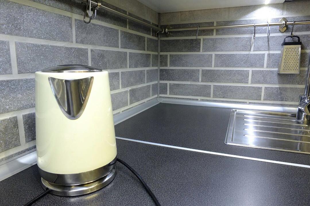 Клинкерная фасадная плитка облицовочная под кирпич Stroeher (Штроер) Keravette Shine 840 grigio гладкая NF10, 240*115*10 мм