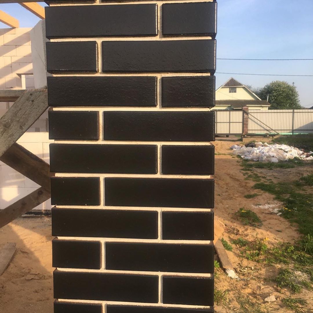 Lode KRYPTON F15 гладкий, 250*120*65 мм, Кирпич радиусный полнотелый антрацит