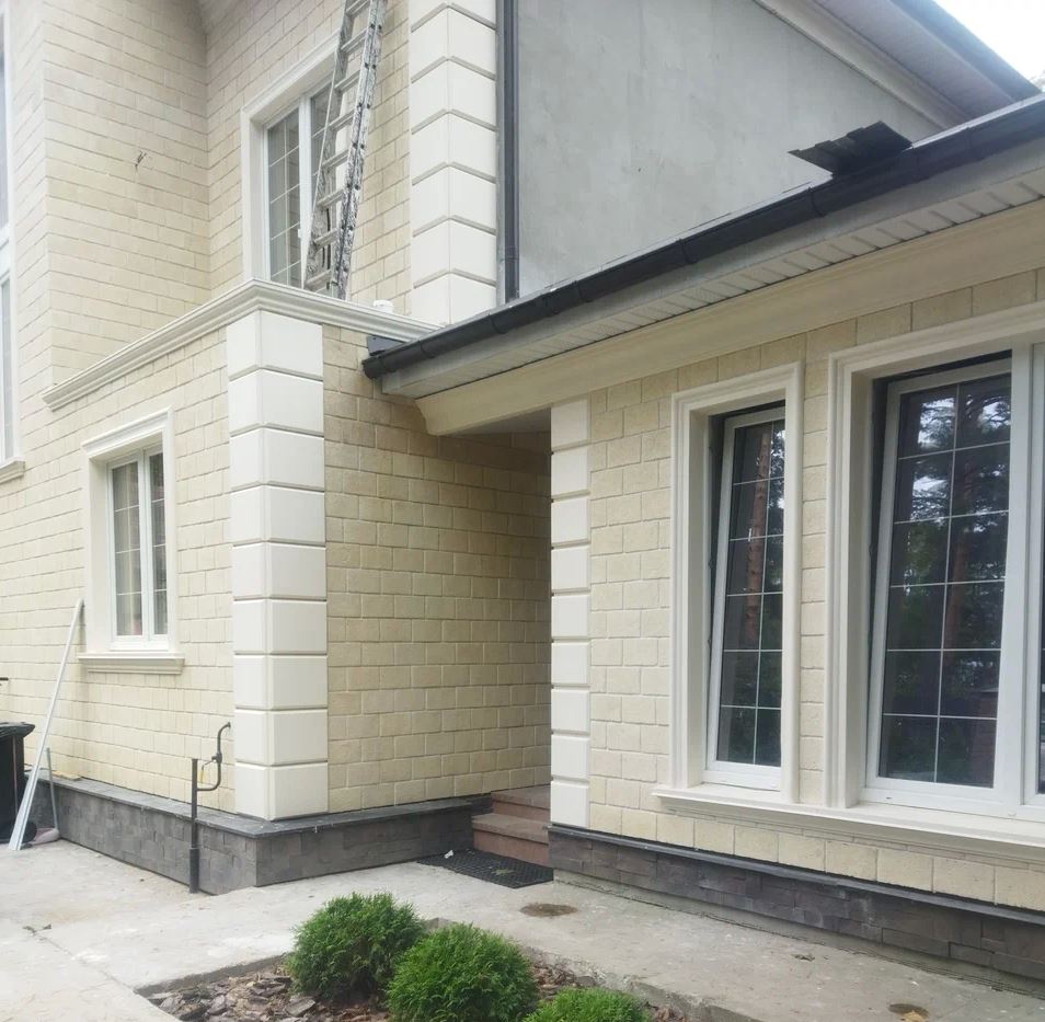 Рустовый камень (Боссажи)  для отделки Фасада углы - лепнина, декор из пенополистирола БВ-2/2 320*40*600 мм