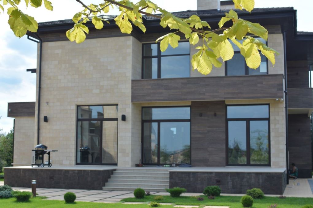 Фасадная облицовочная декоративная плитка травертин-касса 15