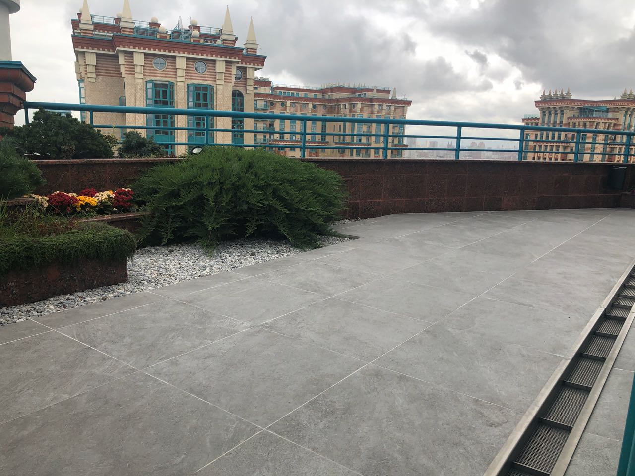 Плитка напольная уличная Cliff Grigio Lastra 20mm 600х600х20мм