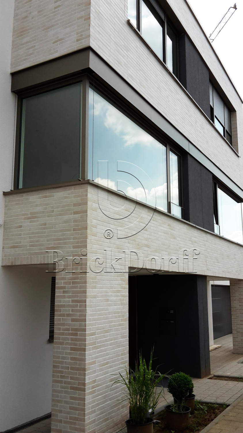 Клинкерная фасадная плитка облицовочная под кирпич Stroeher (Штроер) Glanzstueck Glanzstueck № 4 рельефная, 440*52*14 мм