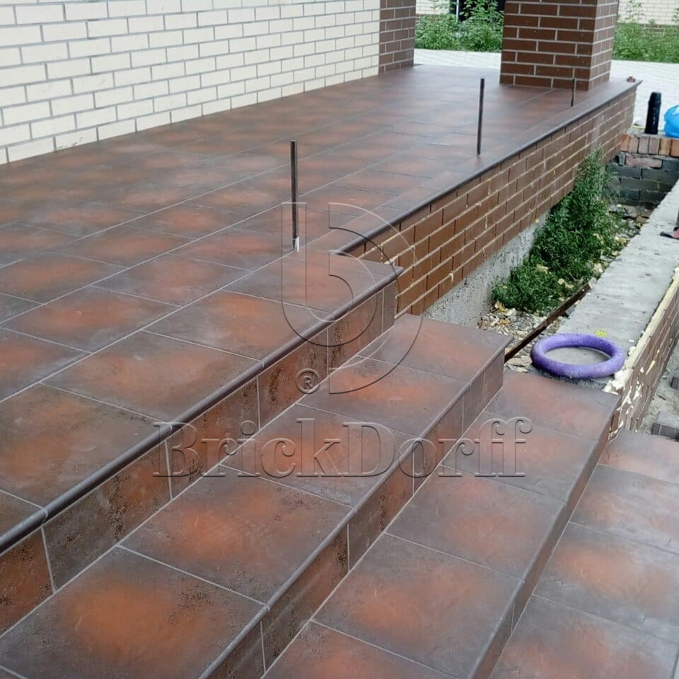 Cloud Brown ступень угловая флорентинер противоскользящая с капиносом 330x330x11 мм