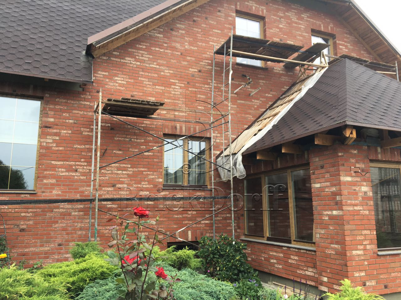 Клинкерная фасадная плитка облицовочная под кирпич Stroeher (Штроер) Steinlinge 374 shabbyrot рельефная NF14, 240*71*14 мм