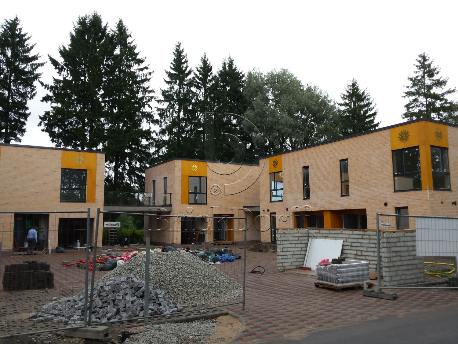 Клинкерная фасадная плитка облицовочная под кирпич Stroeher (Штроер) Keravette Shine 834 giallo гладкая NF10, 240*115*10 мм