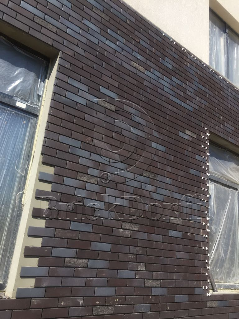 Клинкерная фасадная плитка облицовочная под кирпич Stroeher (Штроер) Keraprotect Chromatic 336 metallic black гладкая NF11, 240*71*11 мм