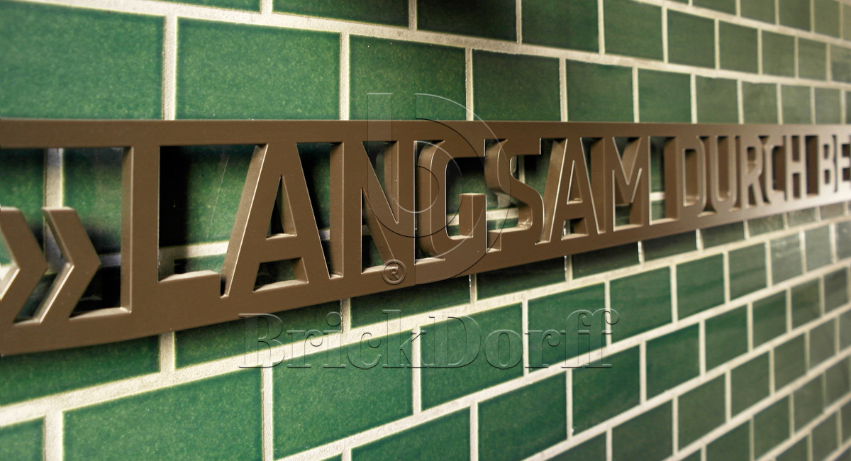 Глазурованная клинкерная фасадная плитка облицовочная под кирпич Зеленая, 240*71*10 мм