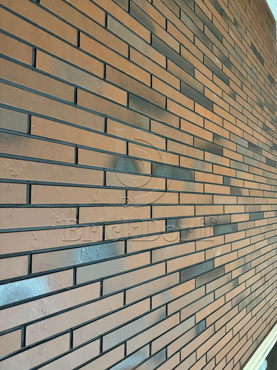 Клинкерная фасадная плитка под кирпич ригельная Langformat ABC Teuto Rot-bunt Kohlebrand Schieferstruktur 490*52*10 мм