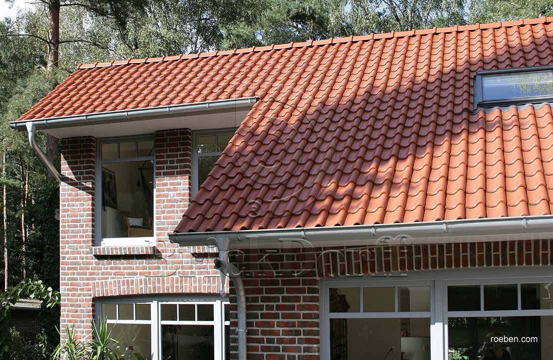 Керамическая черепица рядовая Roben Limburg красный ангоб