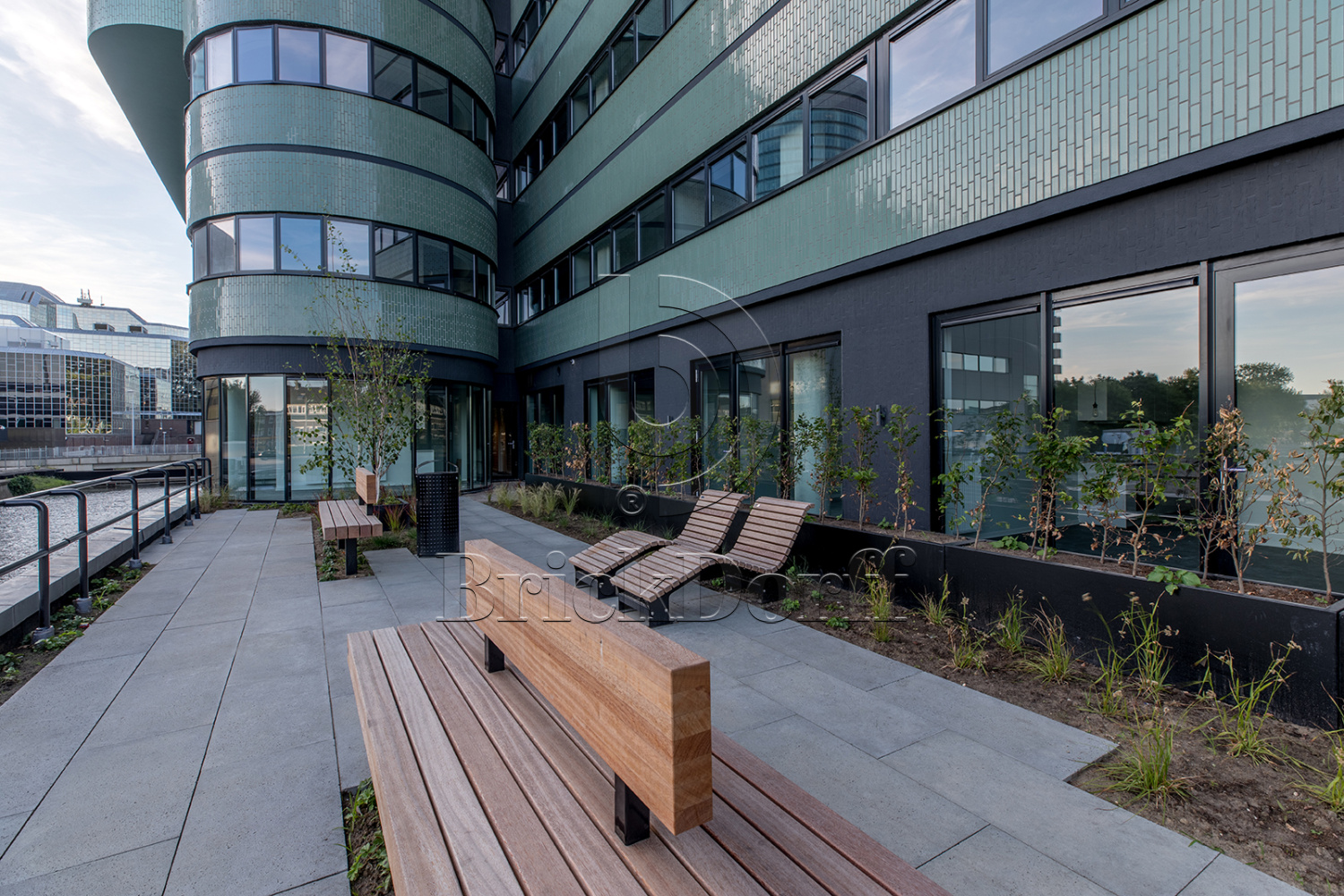 №16 Глазурованная Фасадная плитка Клинкерная облицовочная под кирпич 283х84х13,5 мм цвет бирюзовый RAL