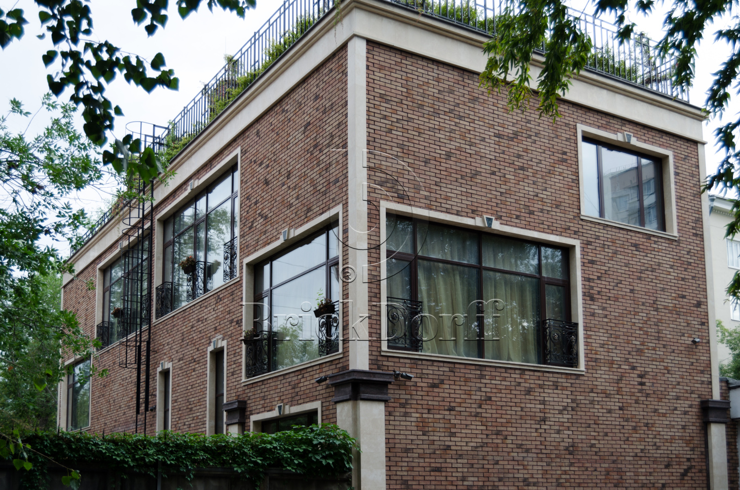 Клинкерная фасадная плитка облицовочная под кирпич Stroeher (Штроер) Zeitlos 357 backstein рельефная NF14, 240*71*14 мм