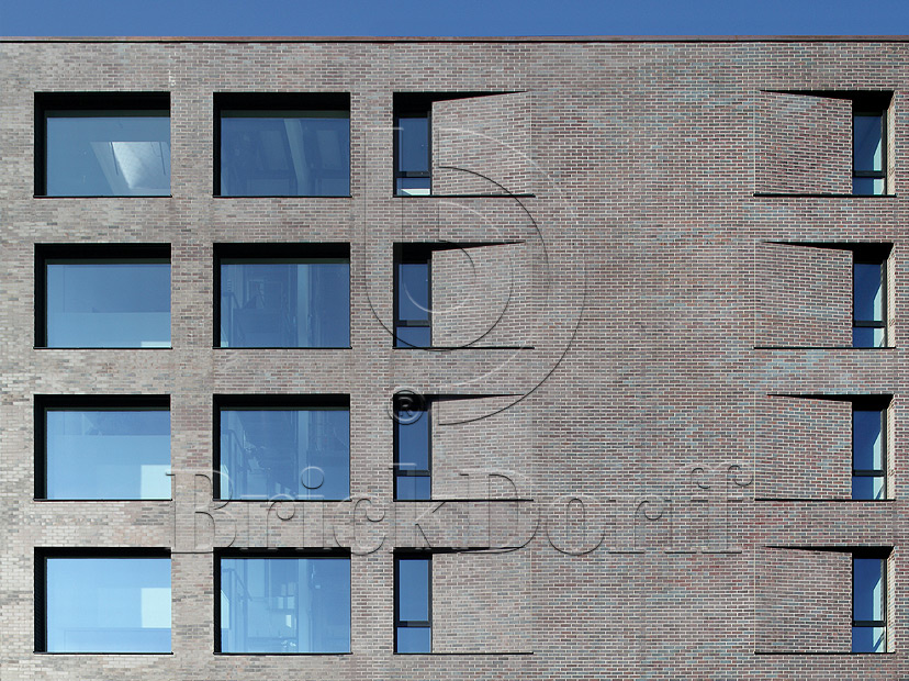 Клинкерная фасадная плитка облицовочная под кирпич Stroeher (Штроер) Keraprotect Chromatic 336 metallic black гладкая NF11, 240*71*11 мм