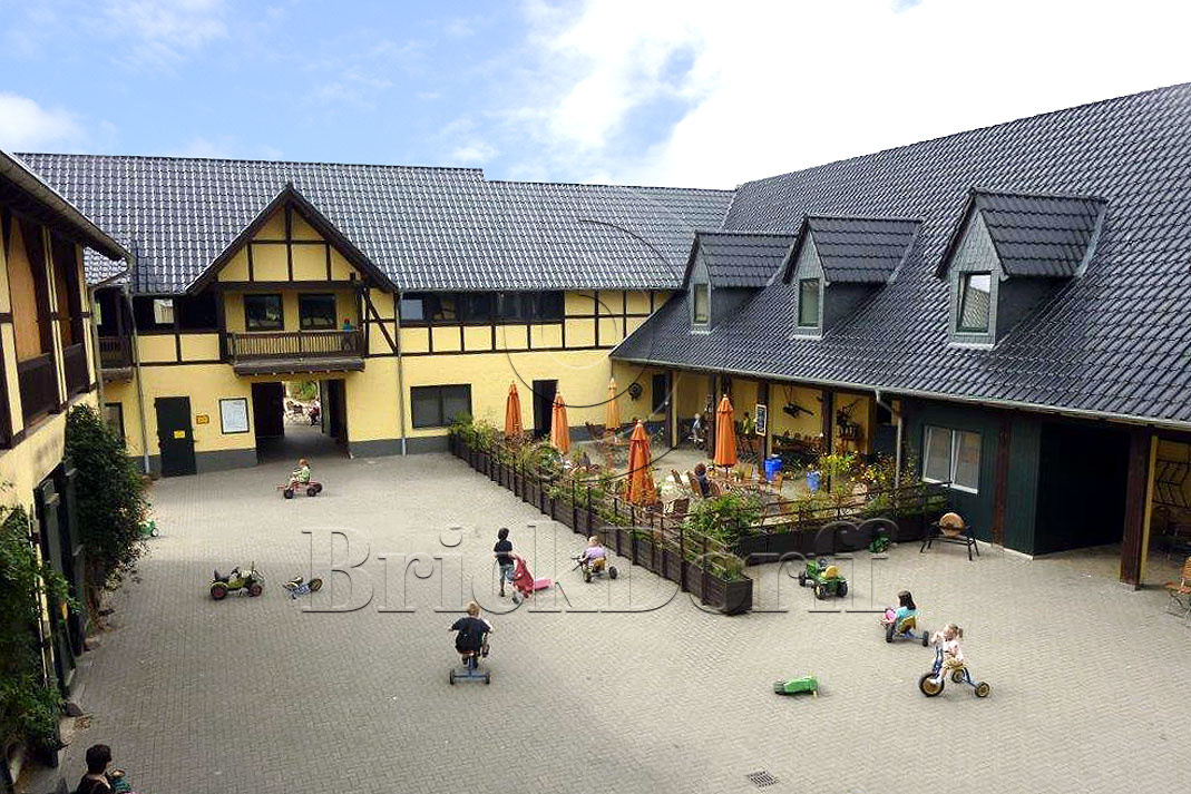 Керамическая черепица рядовая Roben FLANDERNplus черный матовая глазурь