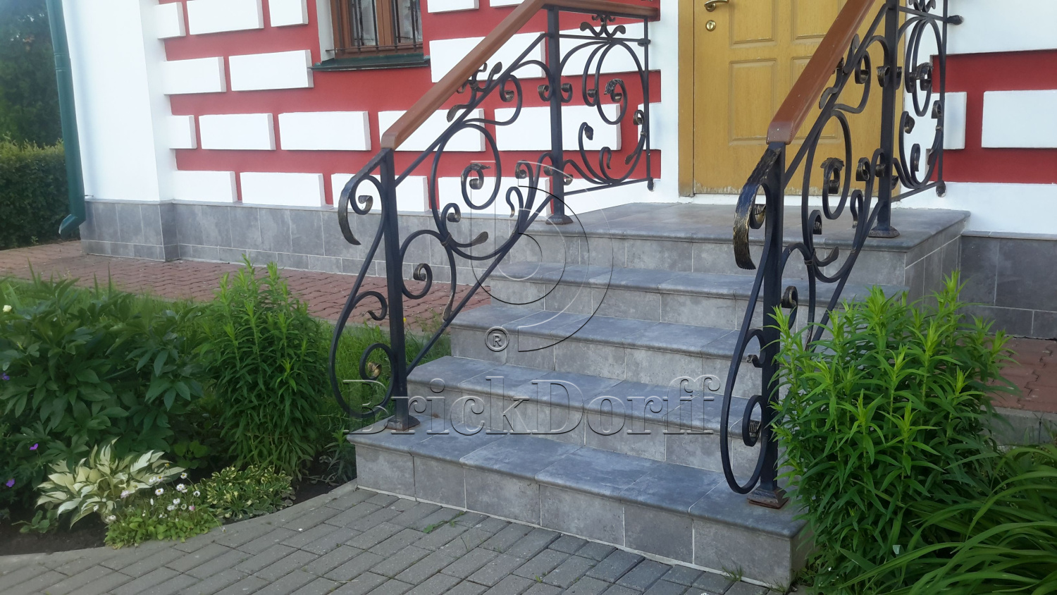 Клинкерная ступень Флорентинер противоскользящая плитка ATRIUM WK31170 Dunkelgrau 310*320*9,5 мм Westerwalder Klinker