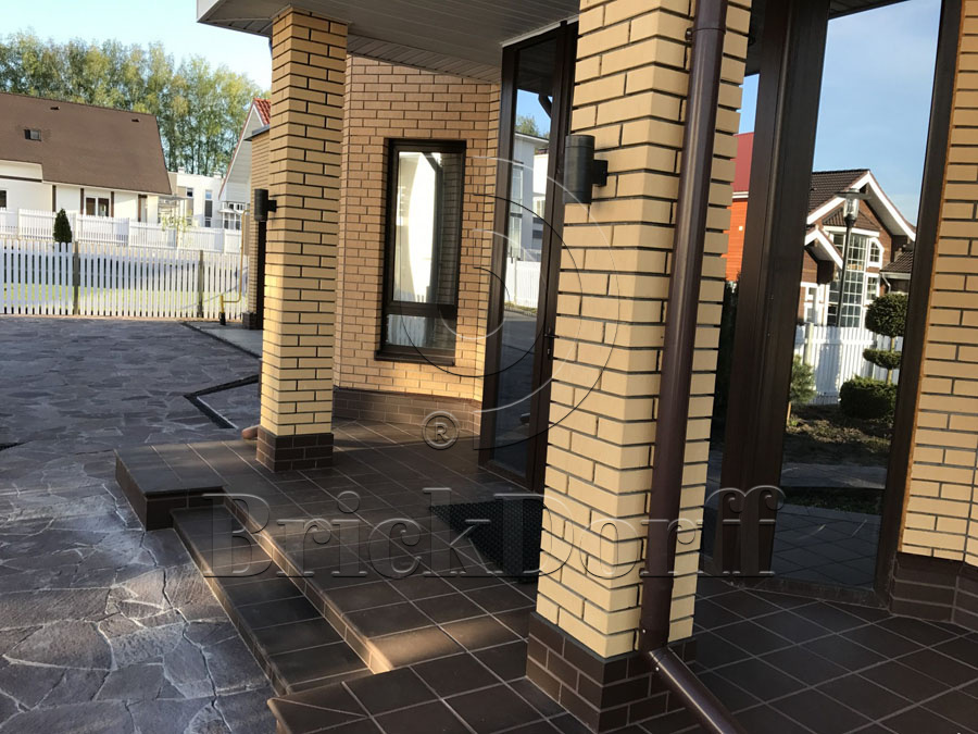 Клинкерная ступень Флорентинер противоскользящая плитка ABC Objekta Braun 345*240*14 мм