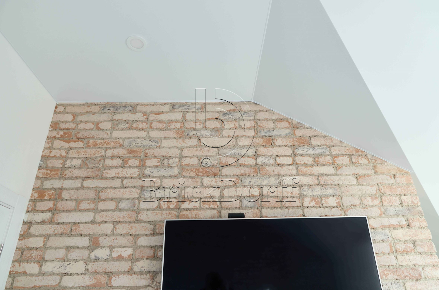 1.T Скандинавский кирпич 120-130*60-70*15 мм, декоративный камень для фасада и интерьера Petra