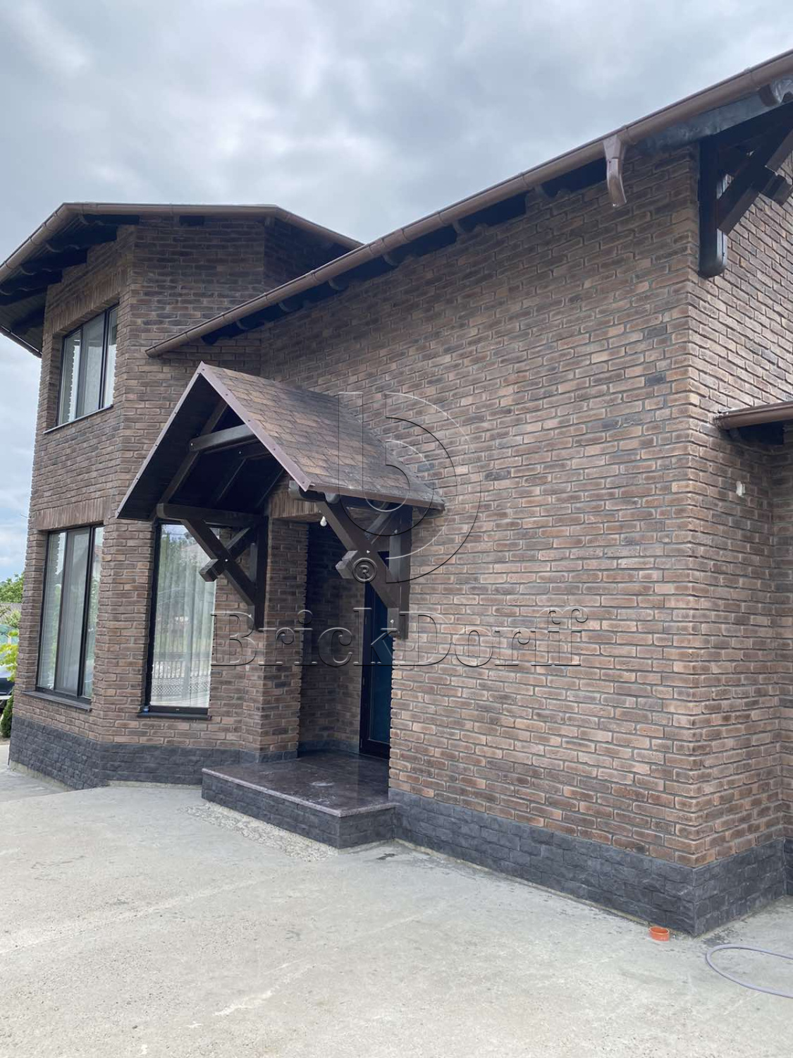 4.T Скандинавский кирпич 120-130*60-70*15 мм, декоративный камень для фасада и интерьера Petra