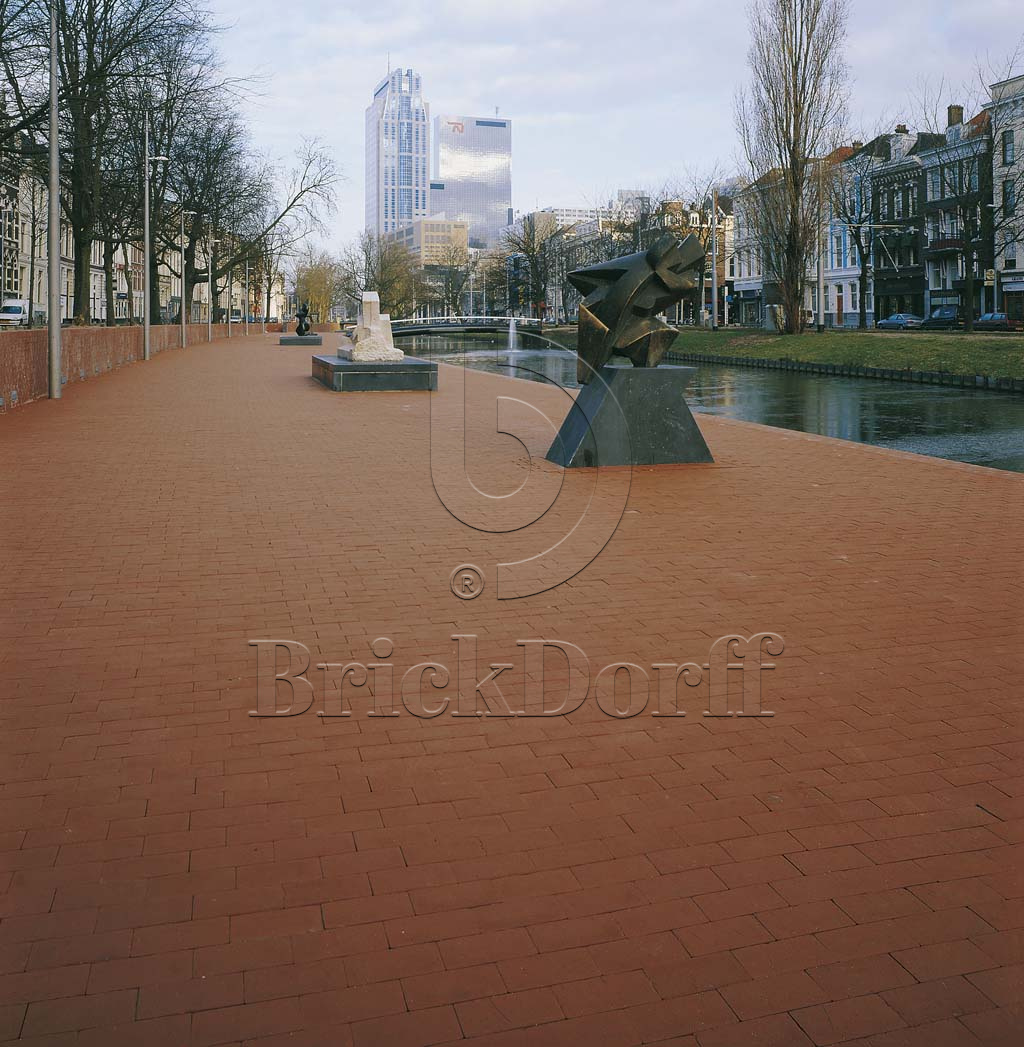 Тротуарная плитка / брусчатка Клинкерная красная LHL klinker  KAHARI 200*100*47 мм