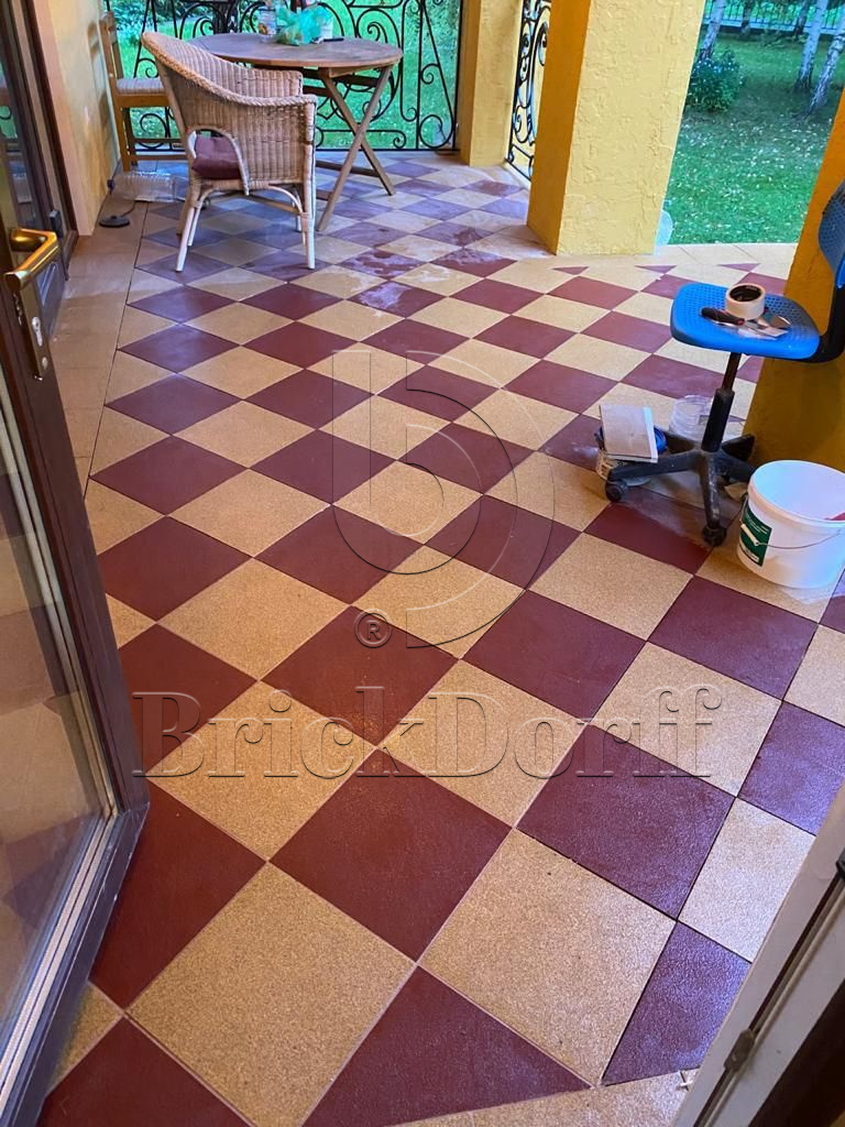 607 Ступень Флорентинер фронтальная противоскользящая с насечками, песочная 330*310*17 мм