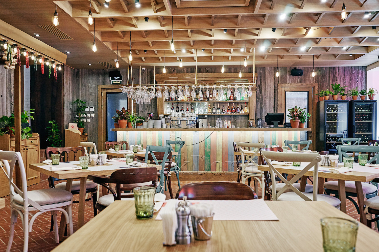 Клинкерная фасадная плитка облицовочная под кирпич Stroeher (Штроер) Keravette Shine 841 rosso гладкая NF10, 240*115*10 мм