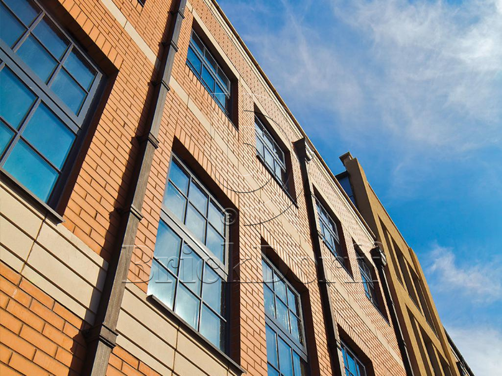 Клинкерная фасадная плитка облицовочная под кирпич Stroeher (Штроер) Keravette Chromatic 320 sandgelb гладкая NF11, 240*71*11 мм