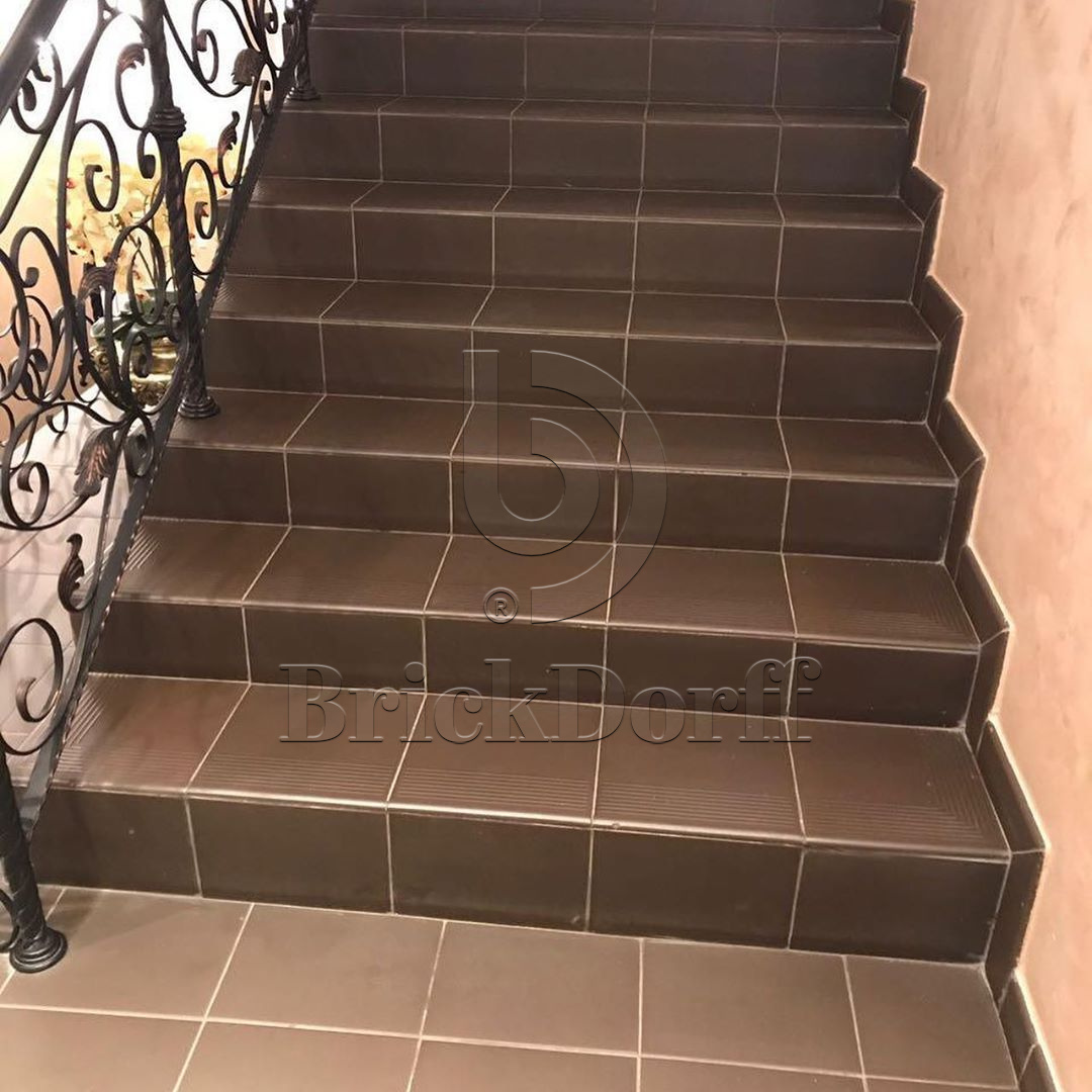 Natural Brown Duro клинкерная ступень с насечками противоскользящая 300x300x11 мм